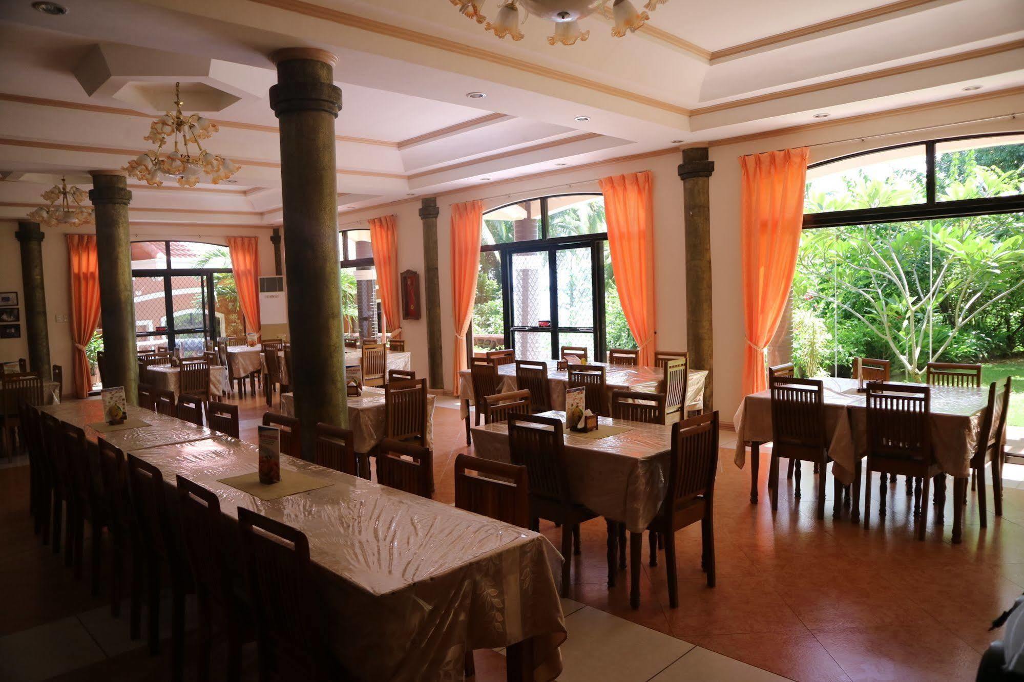 Jannah Glycel Beach House Hotel Guimaras Buitenkant foto