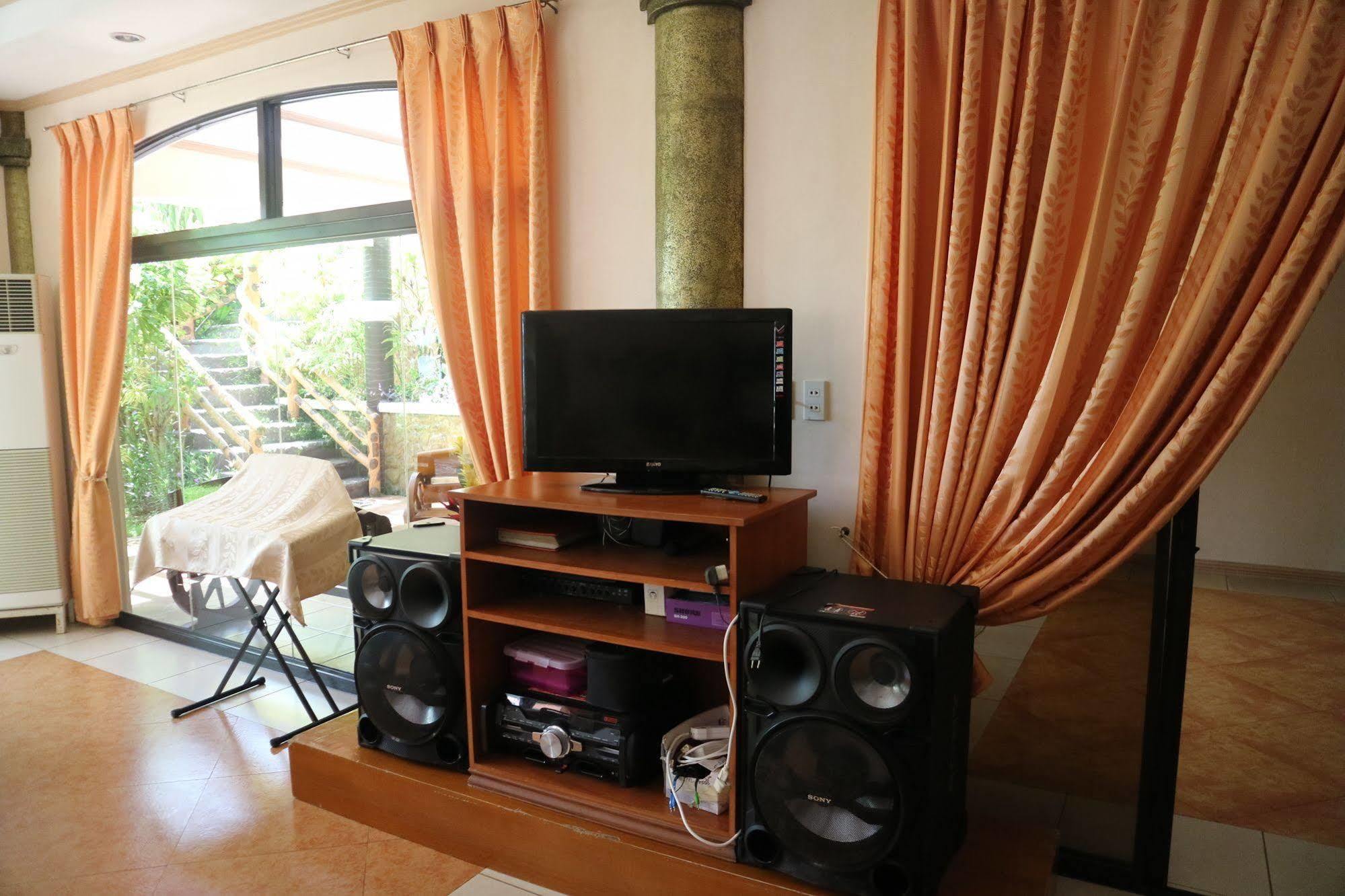 Jannah Glycel Beach House Hotel Guimaras Buitenkant foto