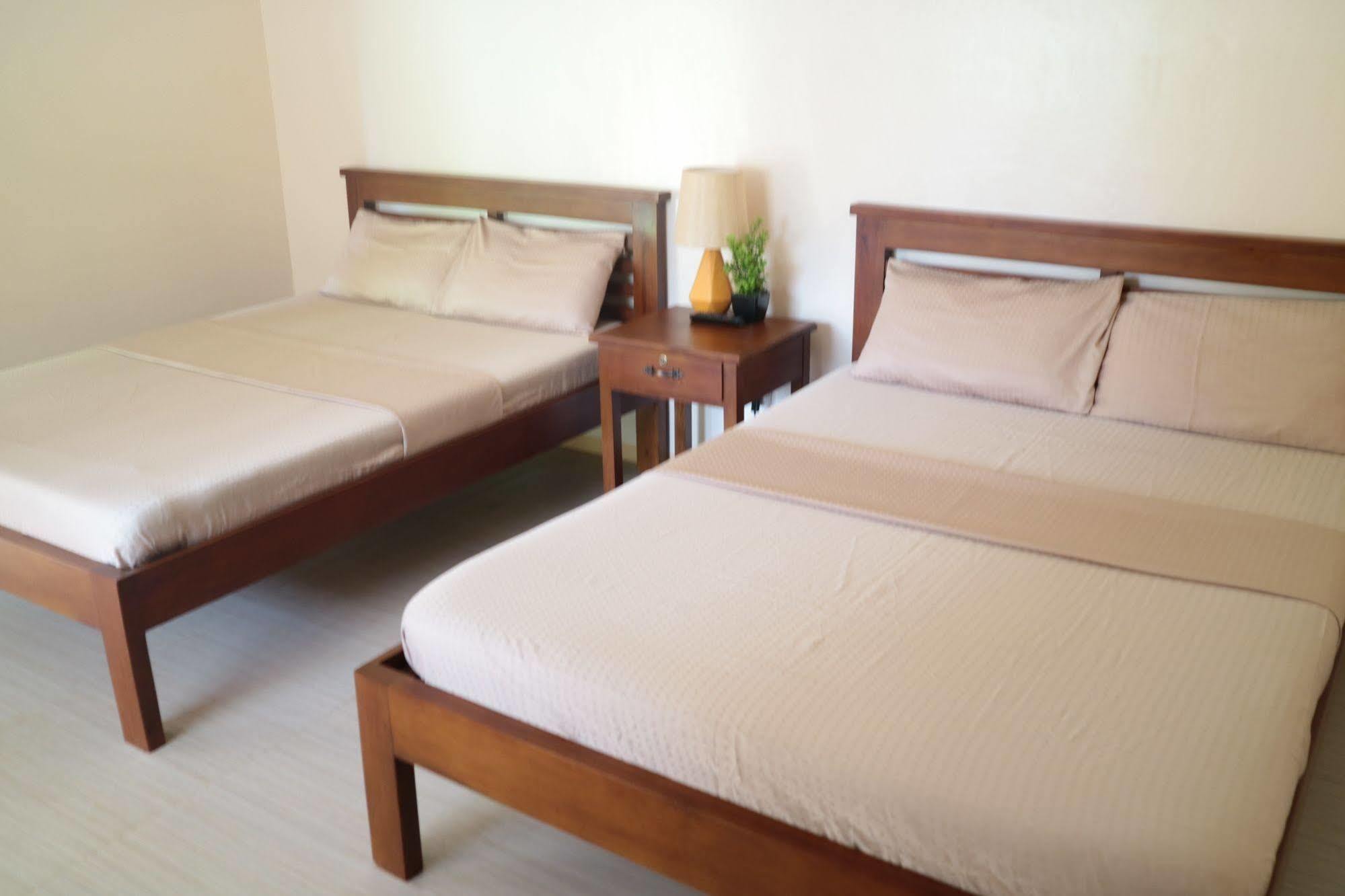 Jannah Glycel Beach House Hotel Guimaras Buitenkant foto