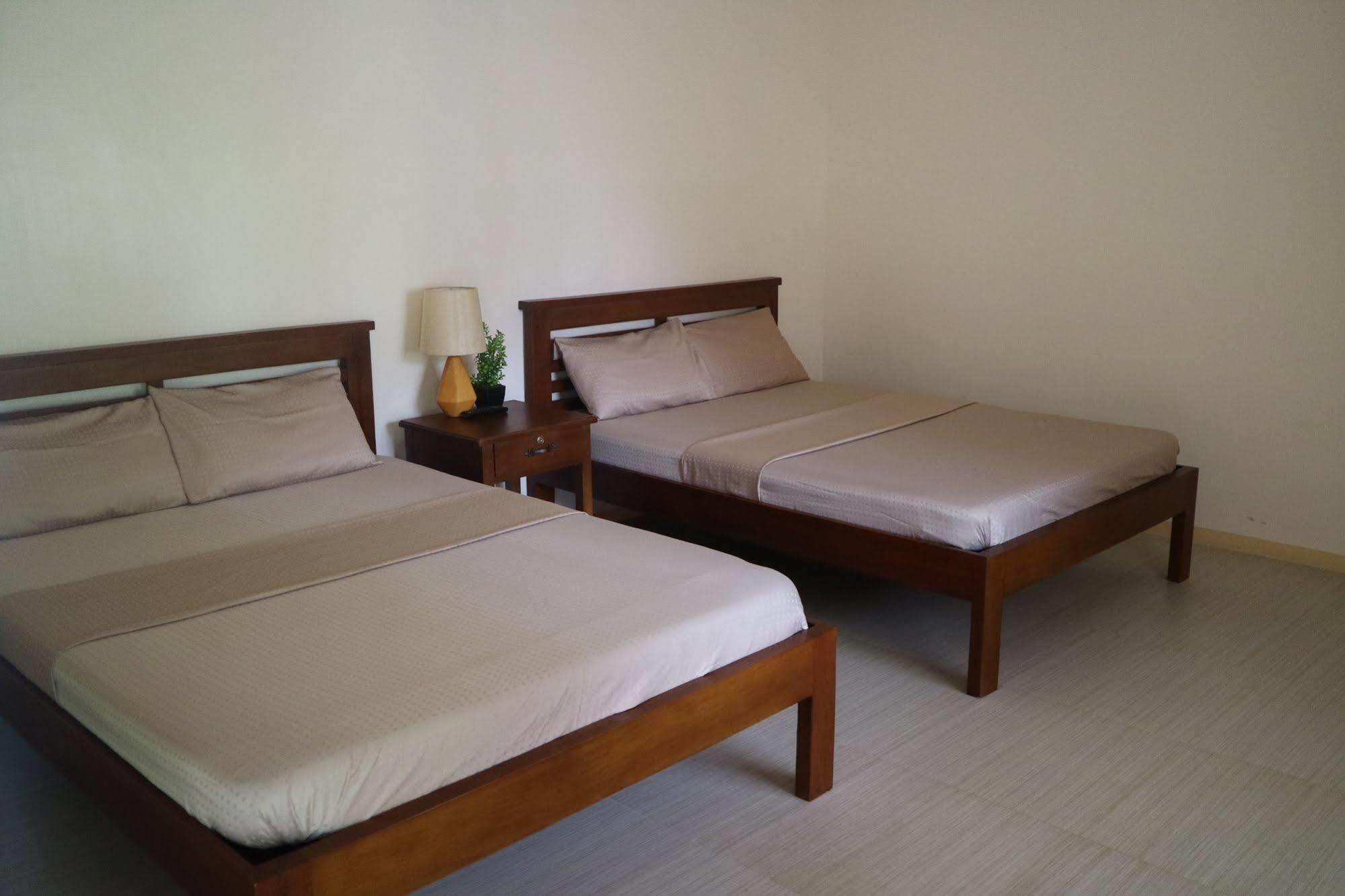 Jannah Glycel Beach House Hotel Guimaras Buitenkant foto