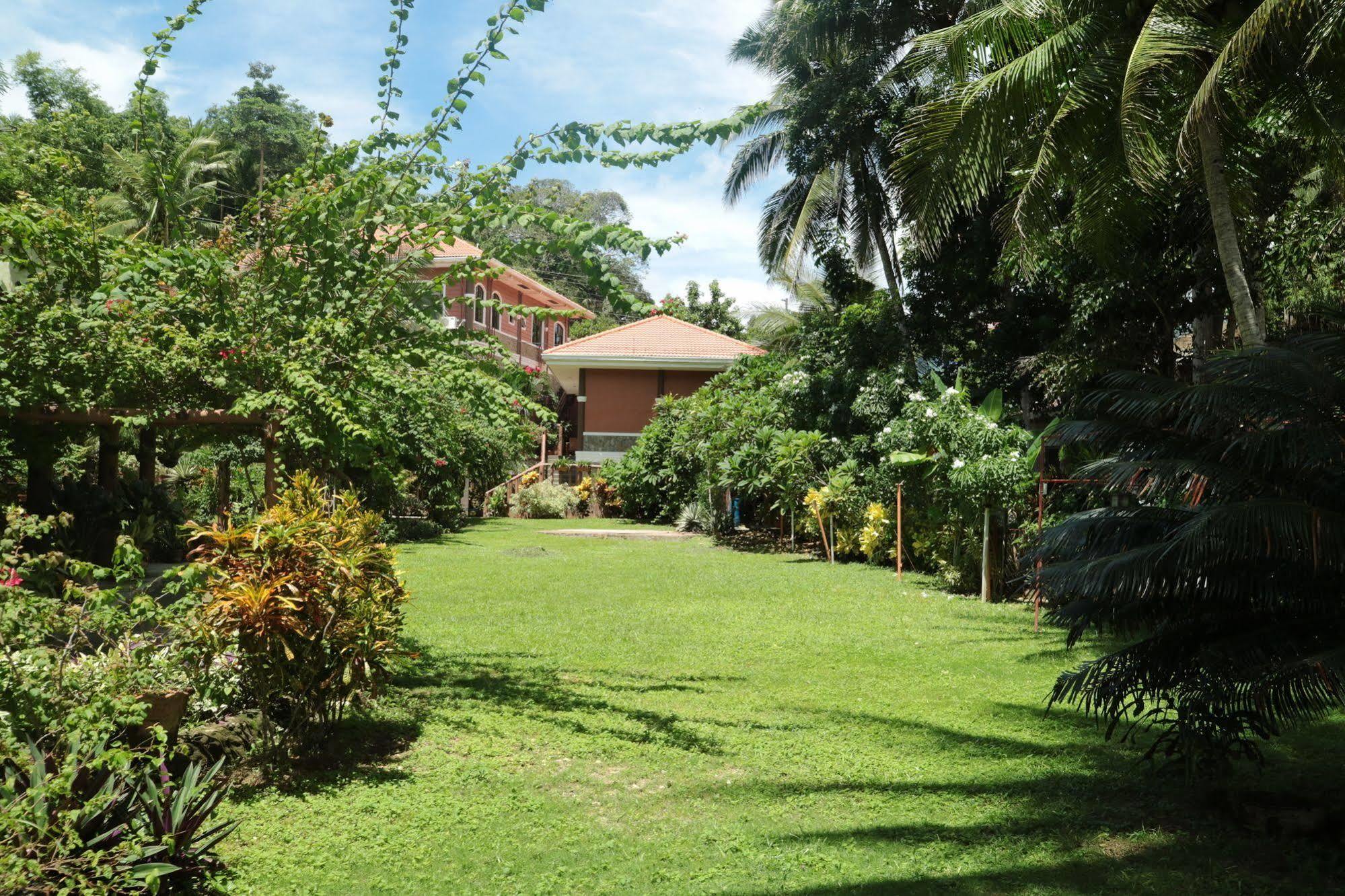 Jannah Glycel Beach House Hotel Guimaras Buitenkant foto